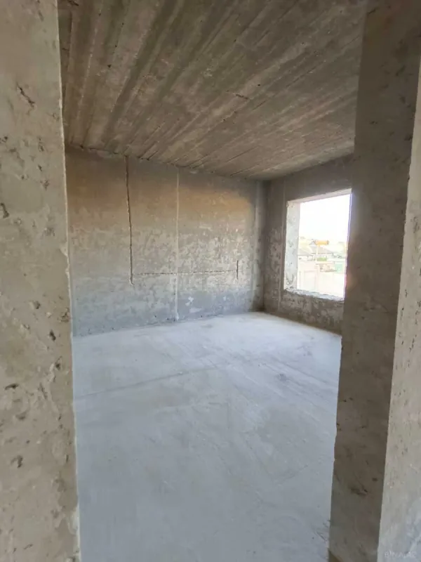 Satılır 6 otaqlı həyət evi 300 m²