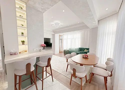 Kirayə verilir 2 otaqlı mənzil 90 m²