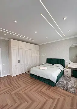 Kirayə verilir 2 otaqlı mənzil 90 m²