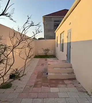Satılır 3 otaqlı həyət evi 100 m²