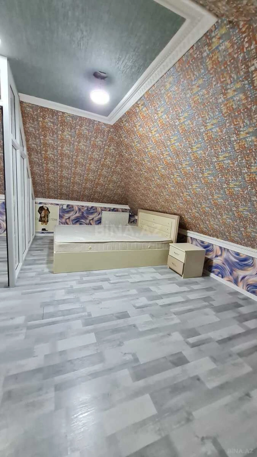 Satılır 3 otaqlı mənzil 110 m²