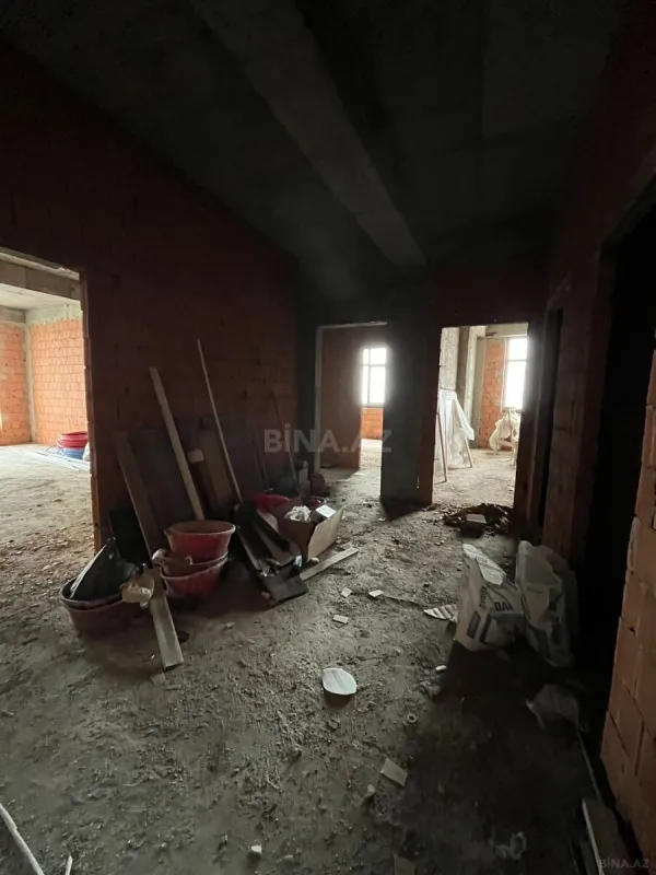 Satılır 3 otaqlı mənzil 161 m²