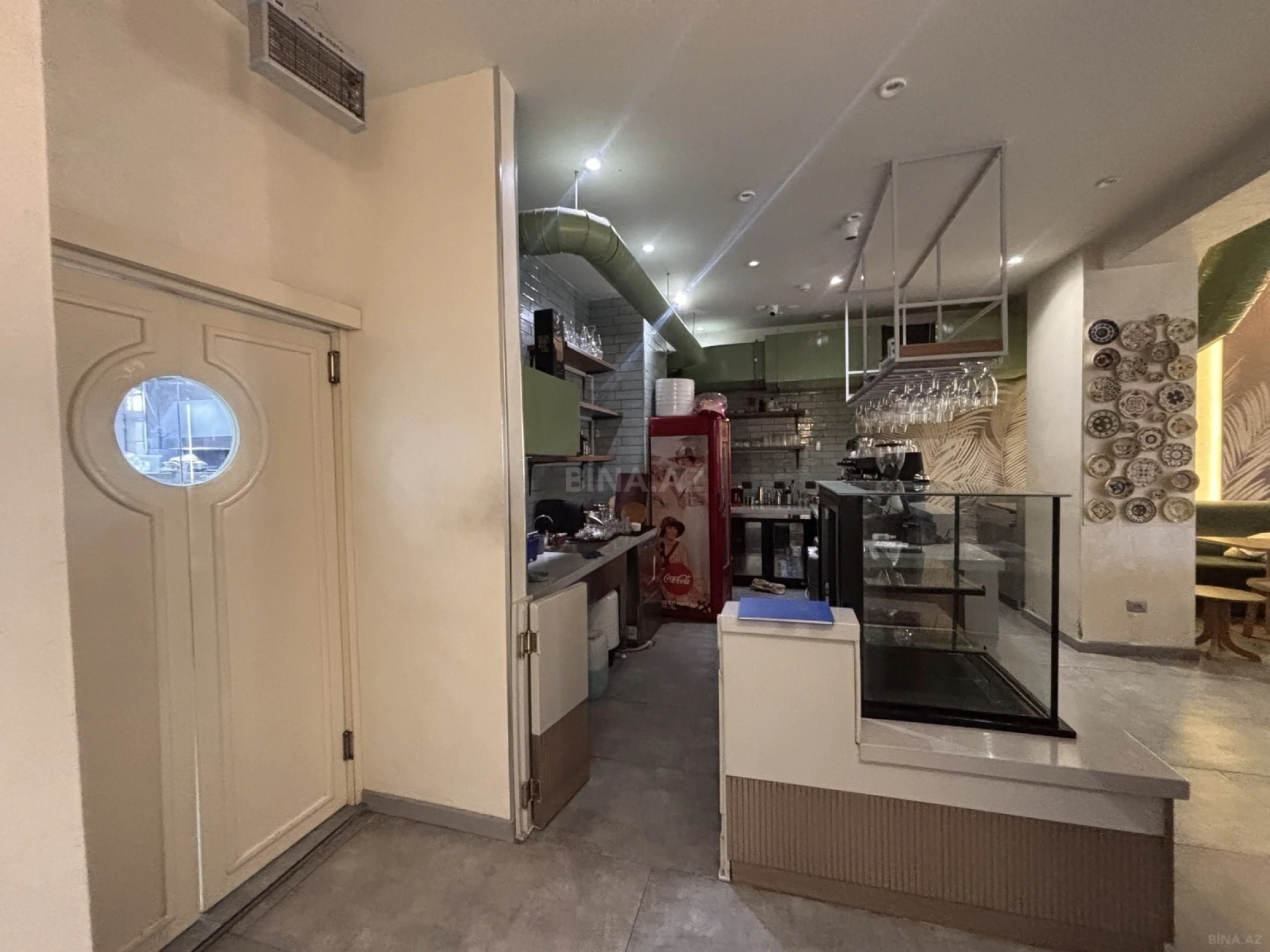 Kirayə verilir obyekt 185 m²