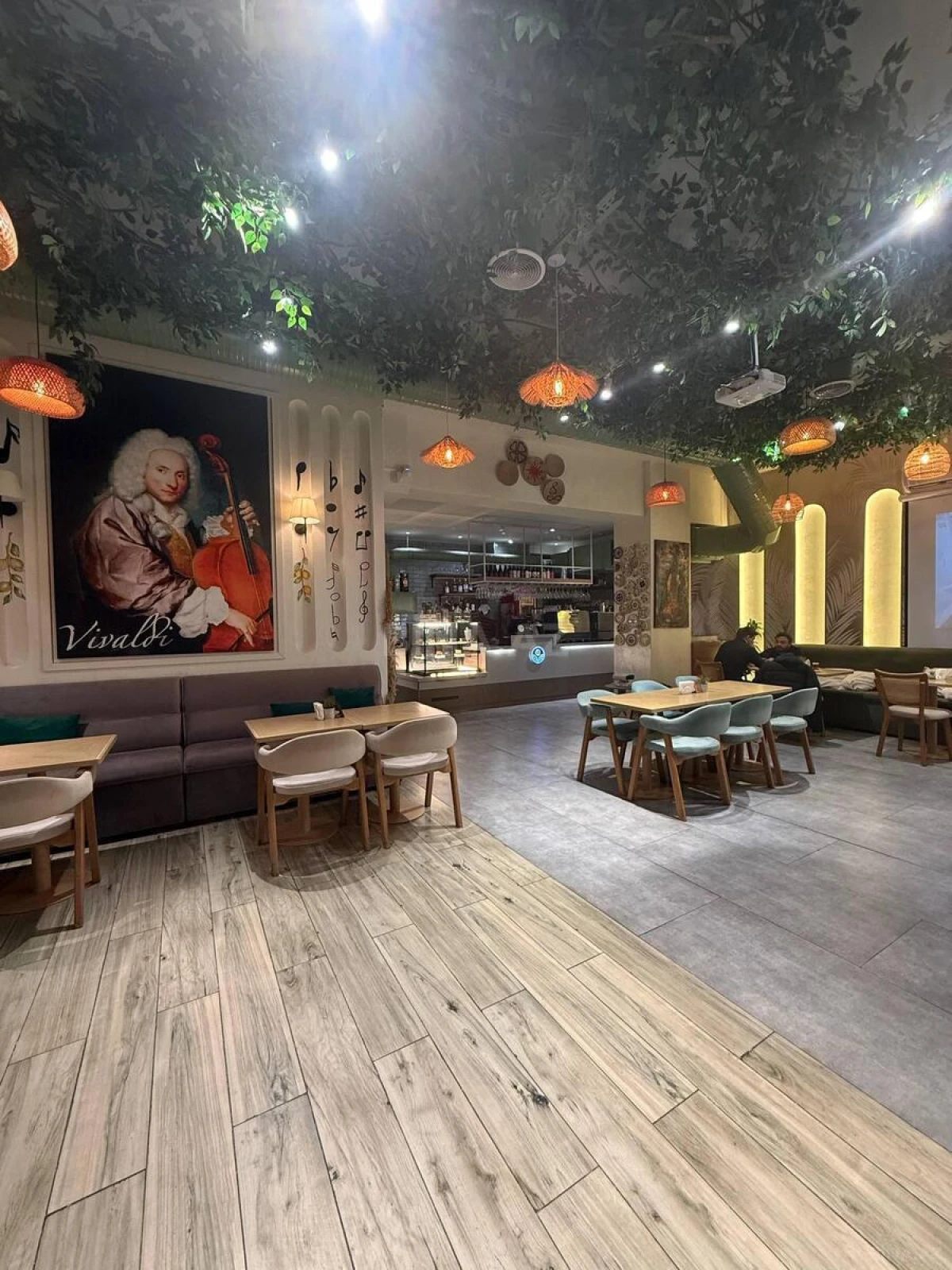 Kirayə verilir obyekt 185 m²