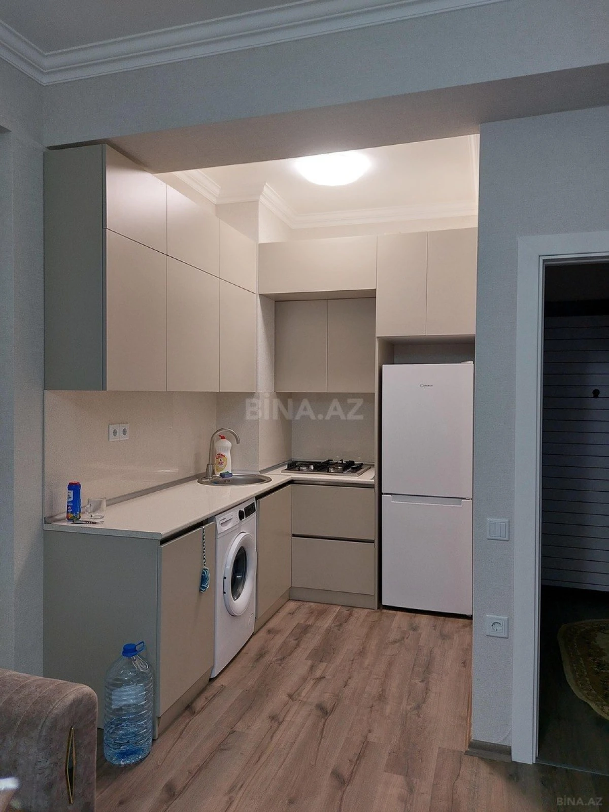Kirayə verilir 2 otaqlı mənzil 50 m²