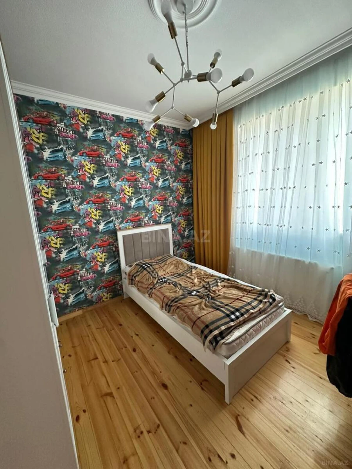 Satılır 5 otaqlı həyət evi 300 m²