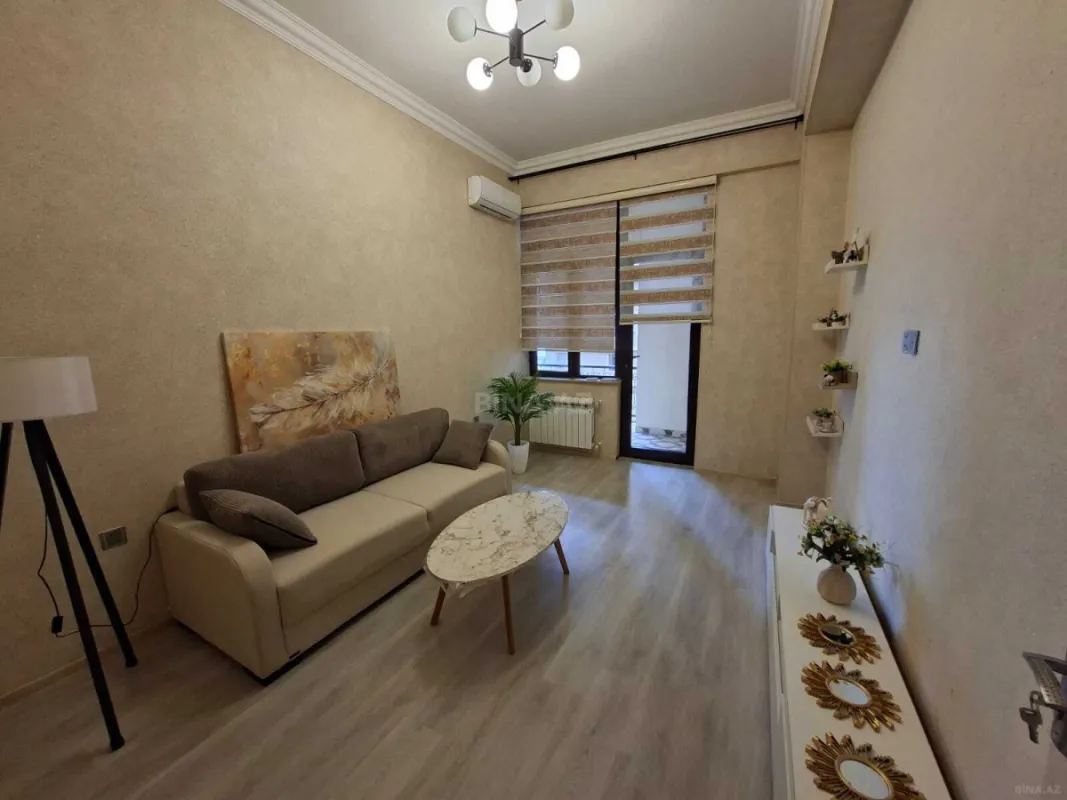 Kirayə verilir 2 otaqlı mənzil 70 m²