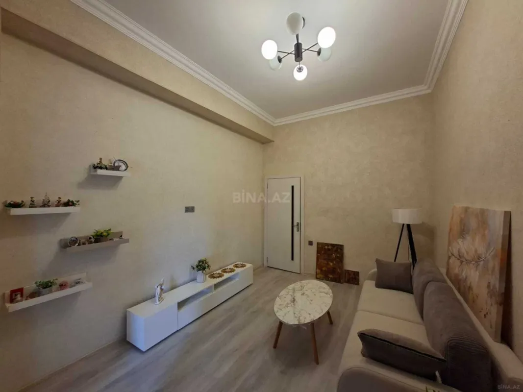 Kirayə verilir 2 otaqlı mənzil 70 m²
