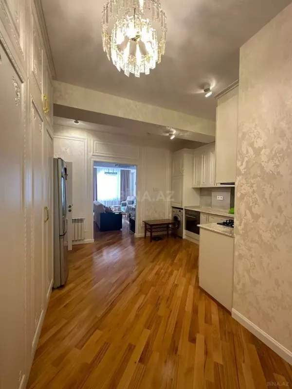 Satılır 2 otaqlı mənzil 72 m²