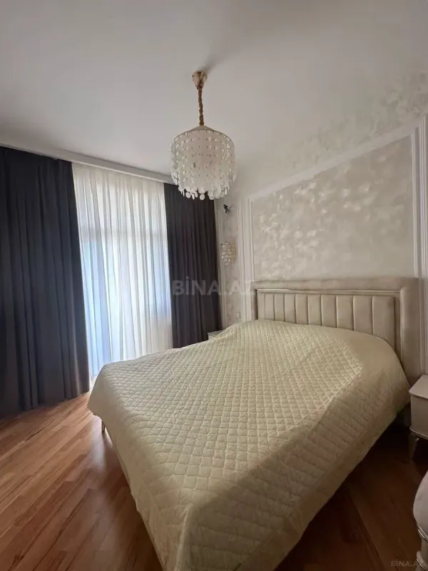 Satılır 2 otaqlı mənzil 72 m²