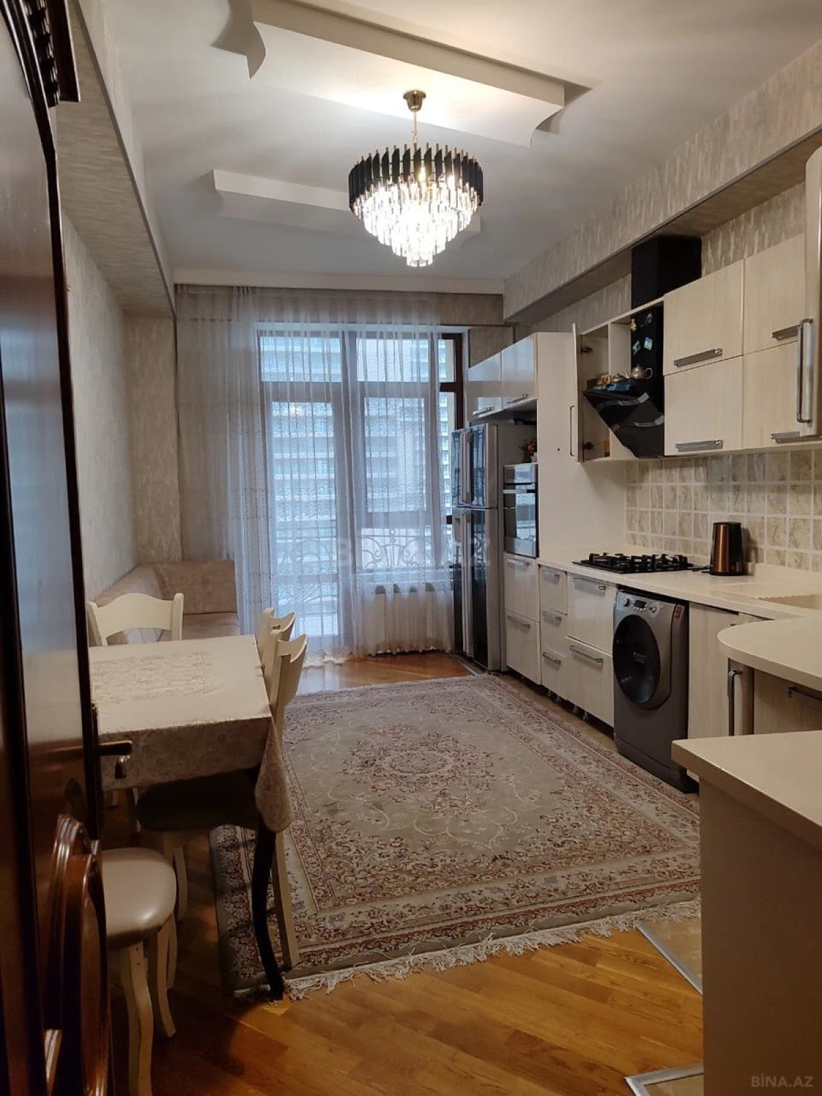 Satılır 3 otaqlı mənzil 127 m²