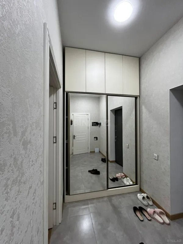 Kirayə verilir 2 otaqlı mənzil 60 m²