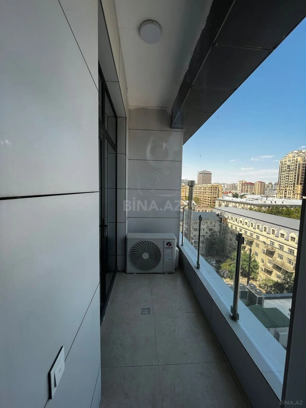 Kirayə verilir 2 otaqlı mənzil 60 m²