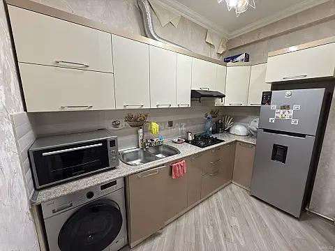 Satılır 2 otaqlı mənzil 58 m²