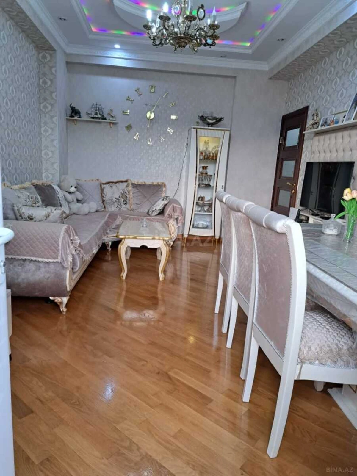 Satılır 3 otaqlı mənzil 92 m²