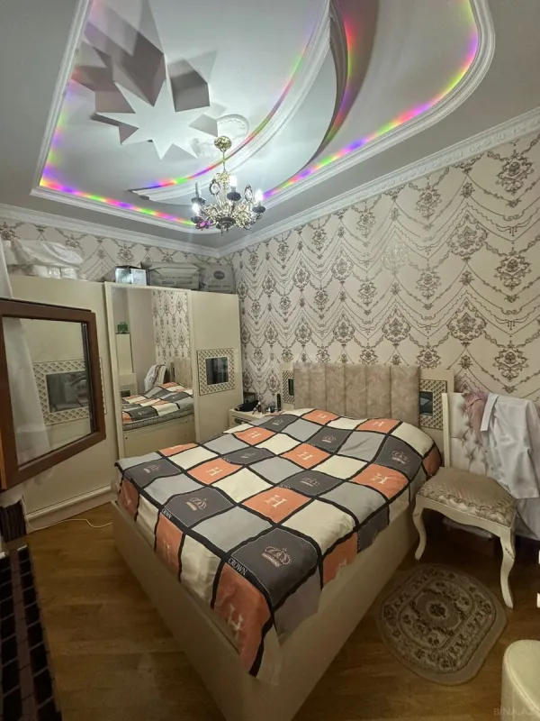 Satılır 3 otaqlı mənzil 92 m²