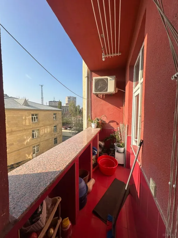 Satılır 3 otaqlı mənzil 92 m²