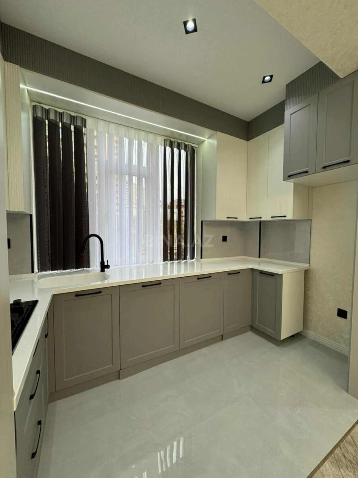 Satılır 3 otaqlı mənzil 88 m²