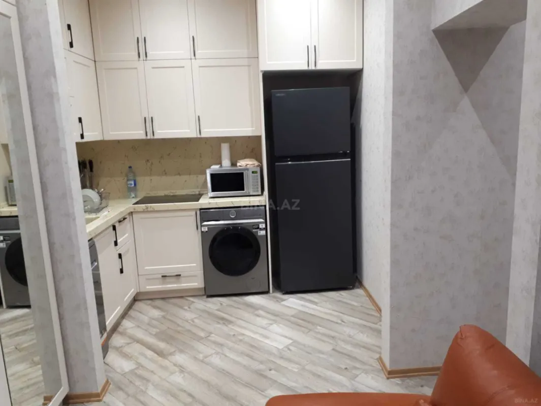 Kirayə verilir 2 otaqlı mənzil 60 m²