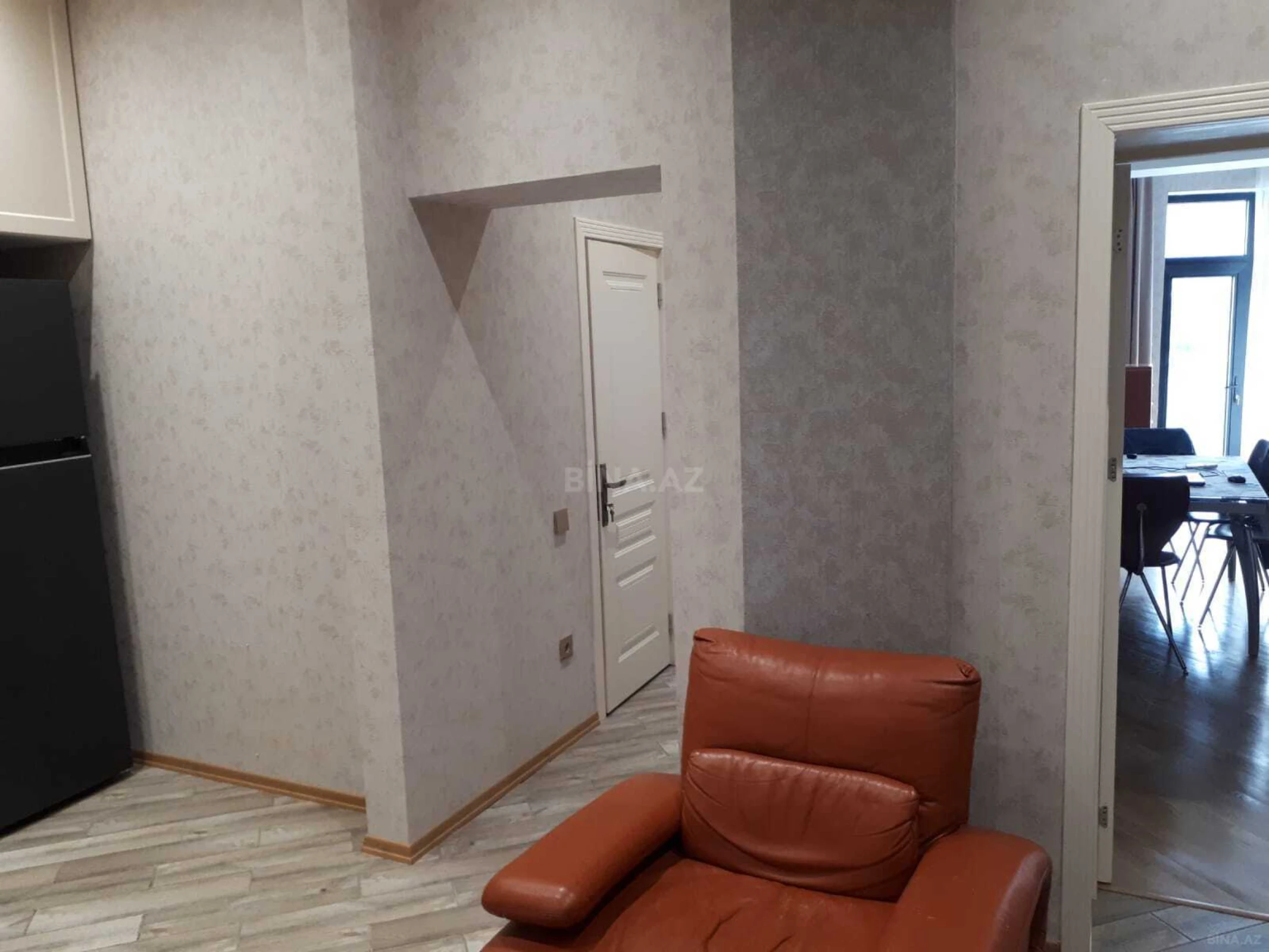Kirayə verilir 2 otaqlı mənzil 60 m²