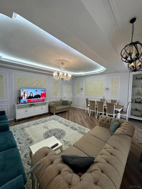 Satılır 4 otaqlı mənzil 181 m²