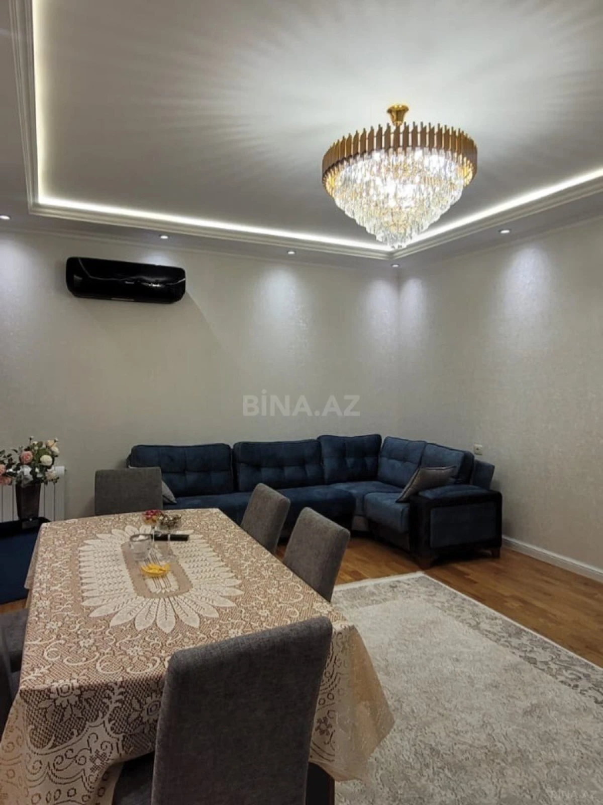 Kirayə verilir 2 otaqlı mənzil 75 m²