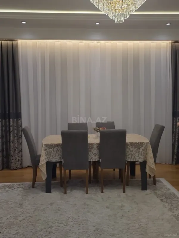 Kirayə verilir 2 otaqlı mənzil 75 m²