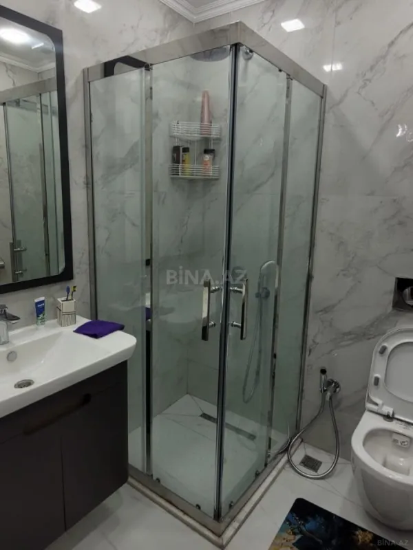 Kirayə verilir 2 otaqlı mənzil 75 m²