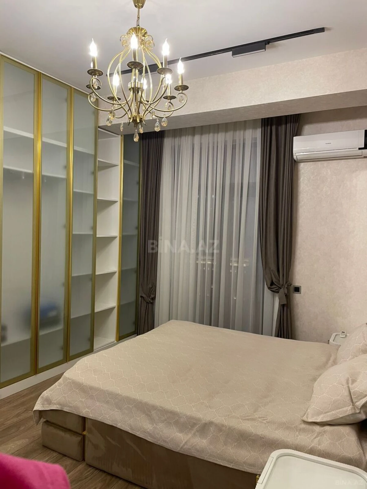 Kirayə verilir 2 otaqlı mənzil 65 m²