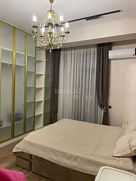 Kirayə verilir 2 otaqlı mənzil 65 m²