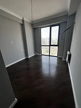 Satılır 4 otaqlı mənzil 125 m²