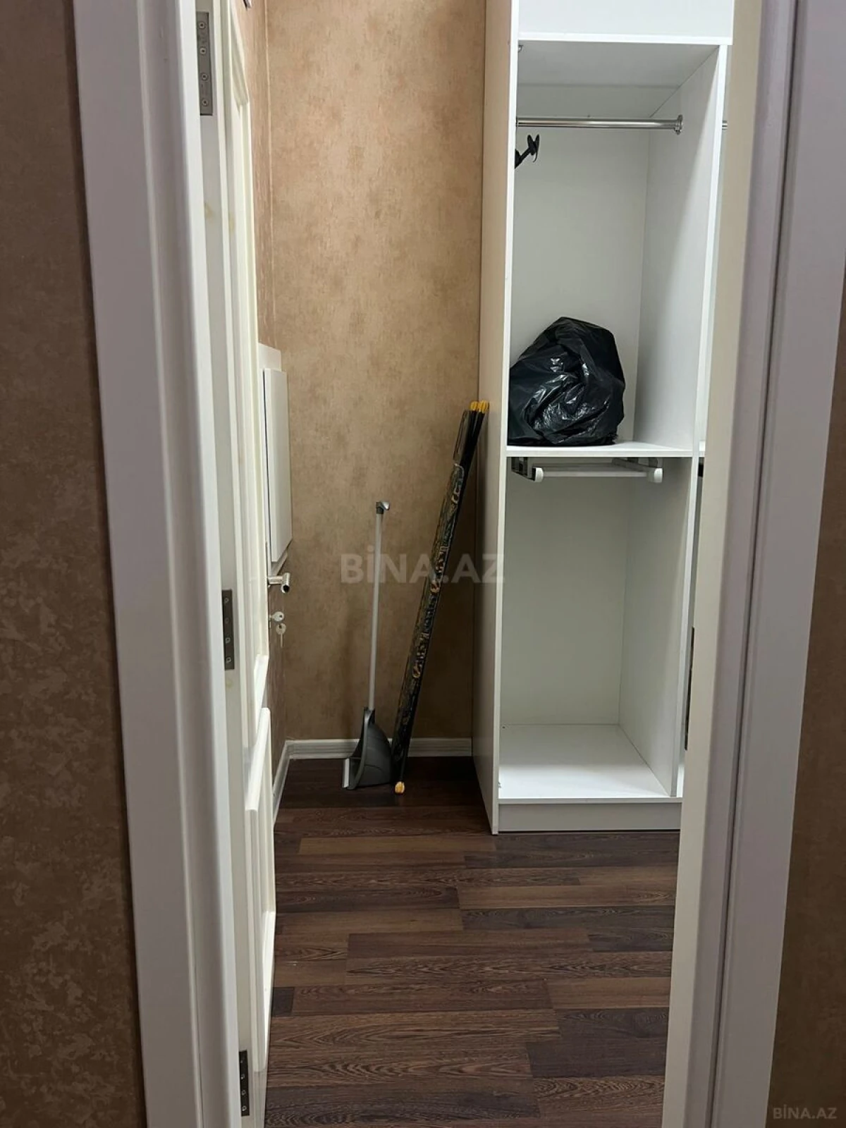 Kirayə verilir 3 otaqlı mənzil 135 m²