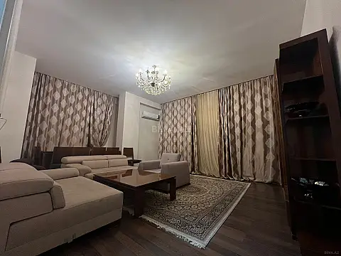 Kirayə verilir 3 otaqlı mənzil 135 m²