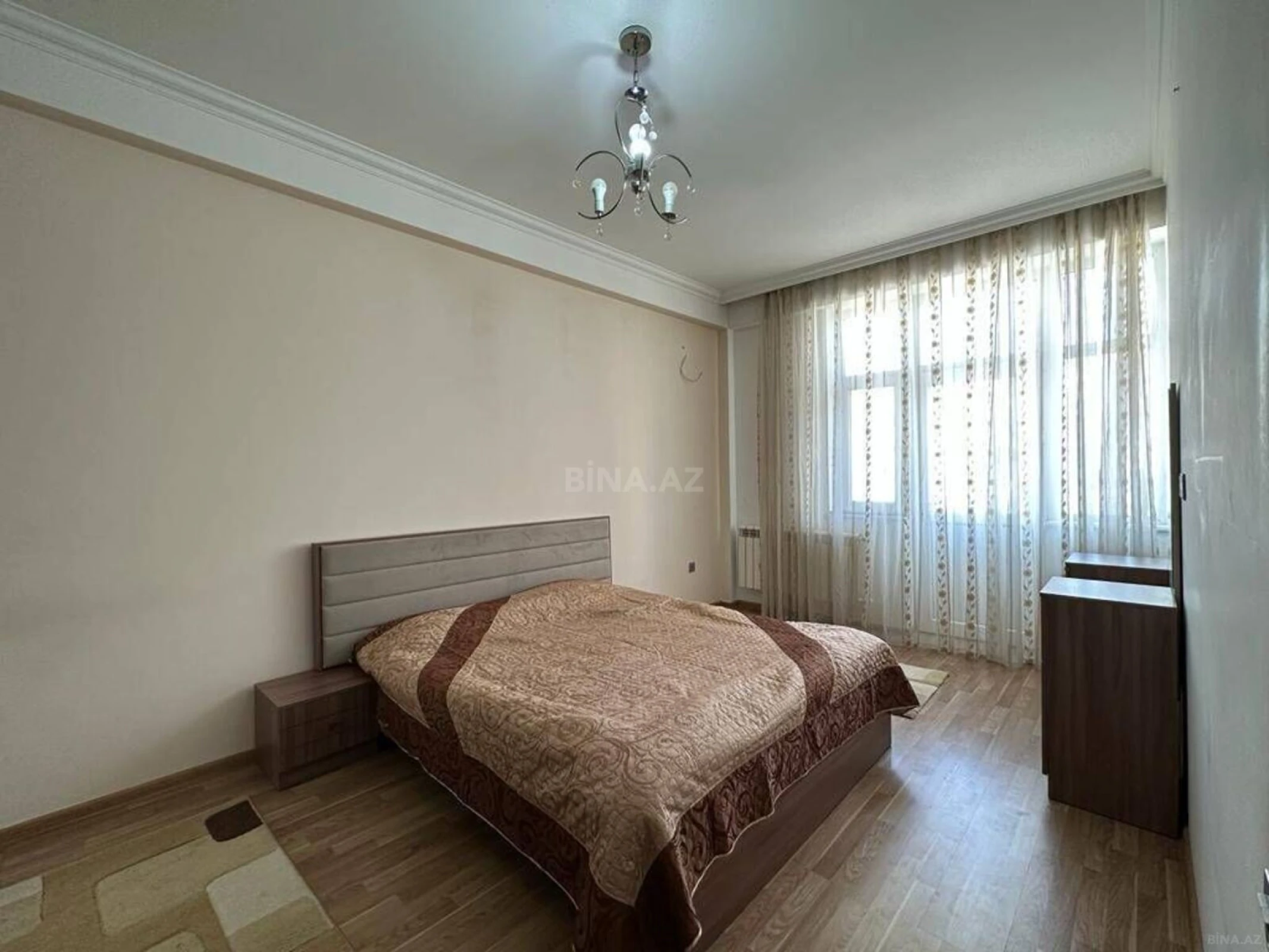 Kirayə verilir 3 otaqlı mənzil 110 m²