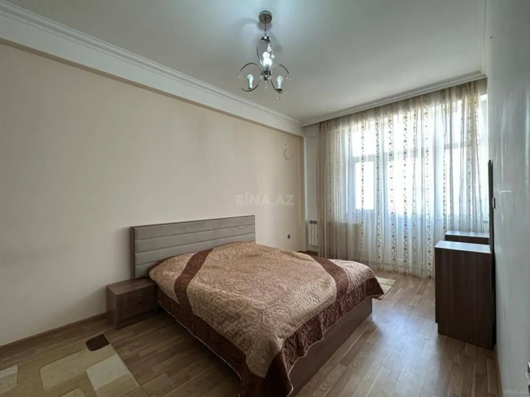 Kirayə verilir 3 otaqlı mənzil 110 m²