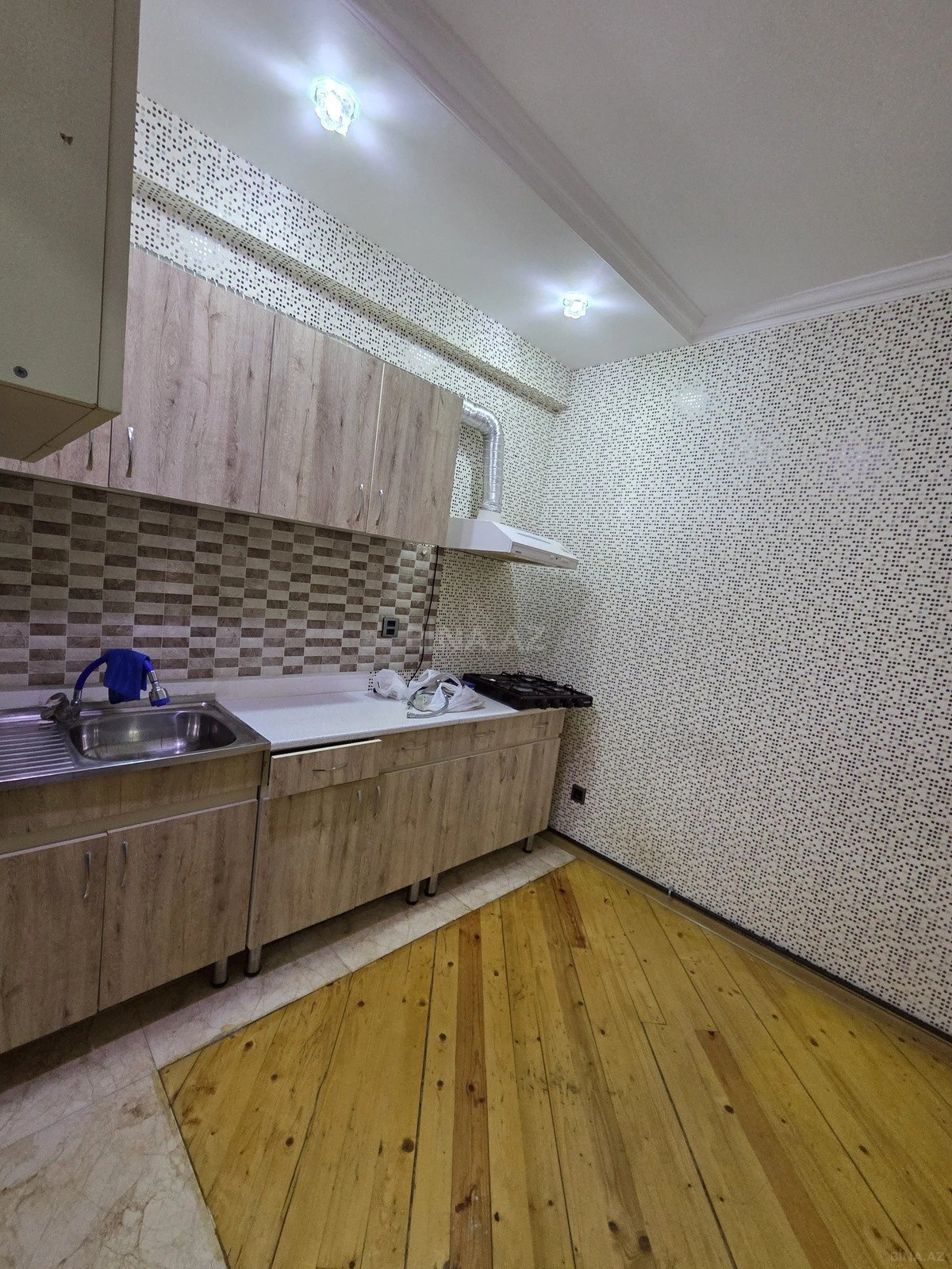 Kirayə verilir 2 otaqlı mənzil 55 m²