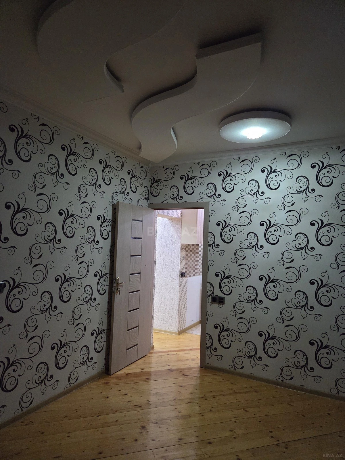 Kirayə verilir 2 otaqlı mənzil 55 m²