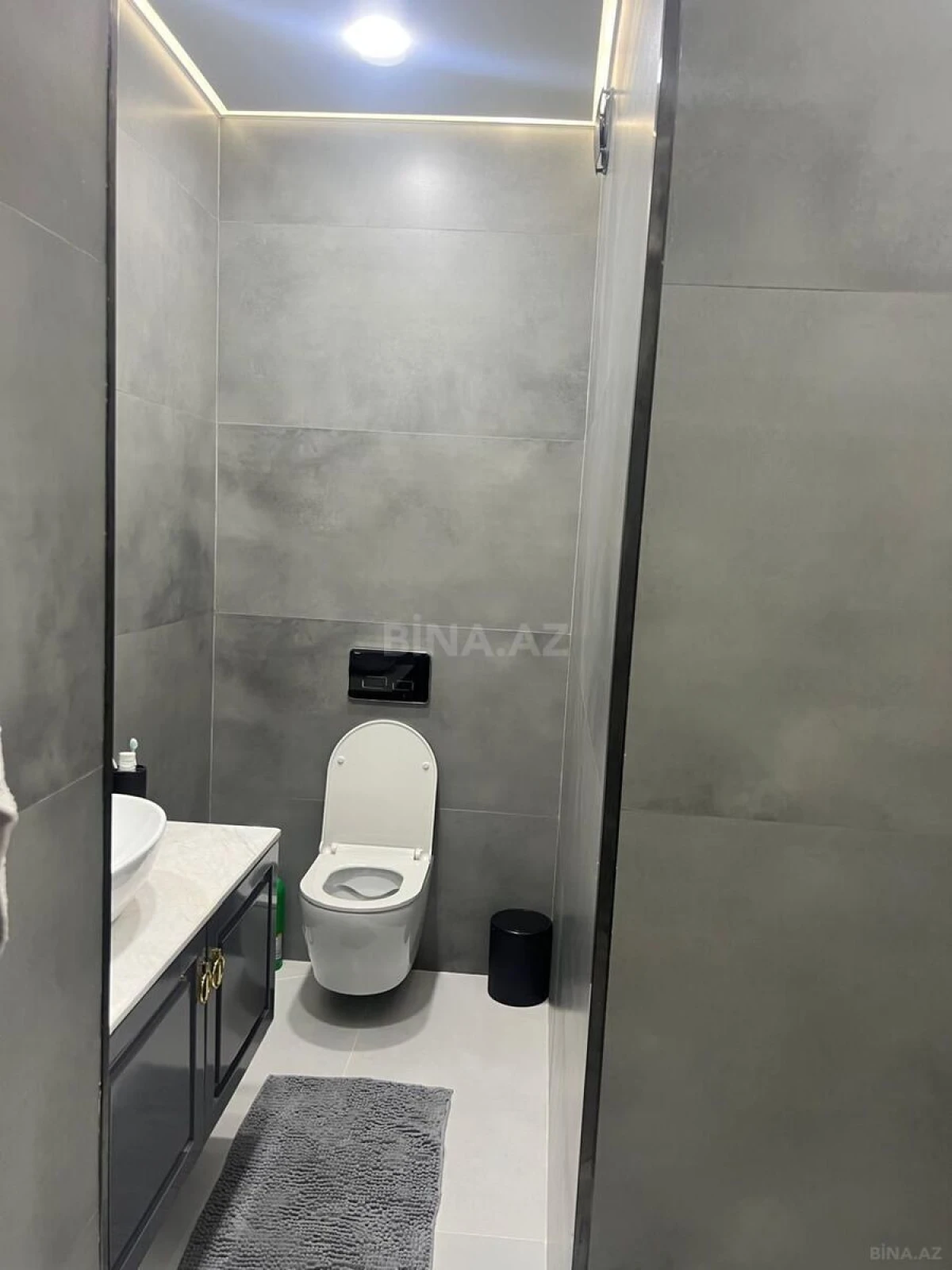 Satılır 4 otaqlı mənzil 173 m²