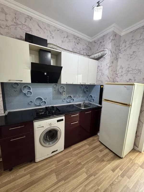 Satılır 2 otaqlı mənzil 64 m²