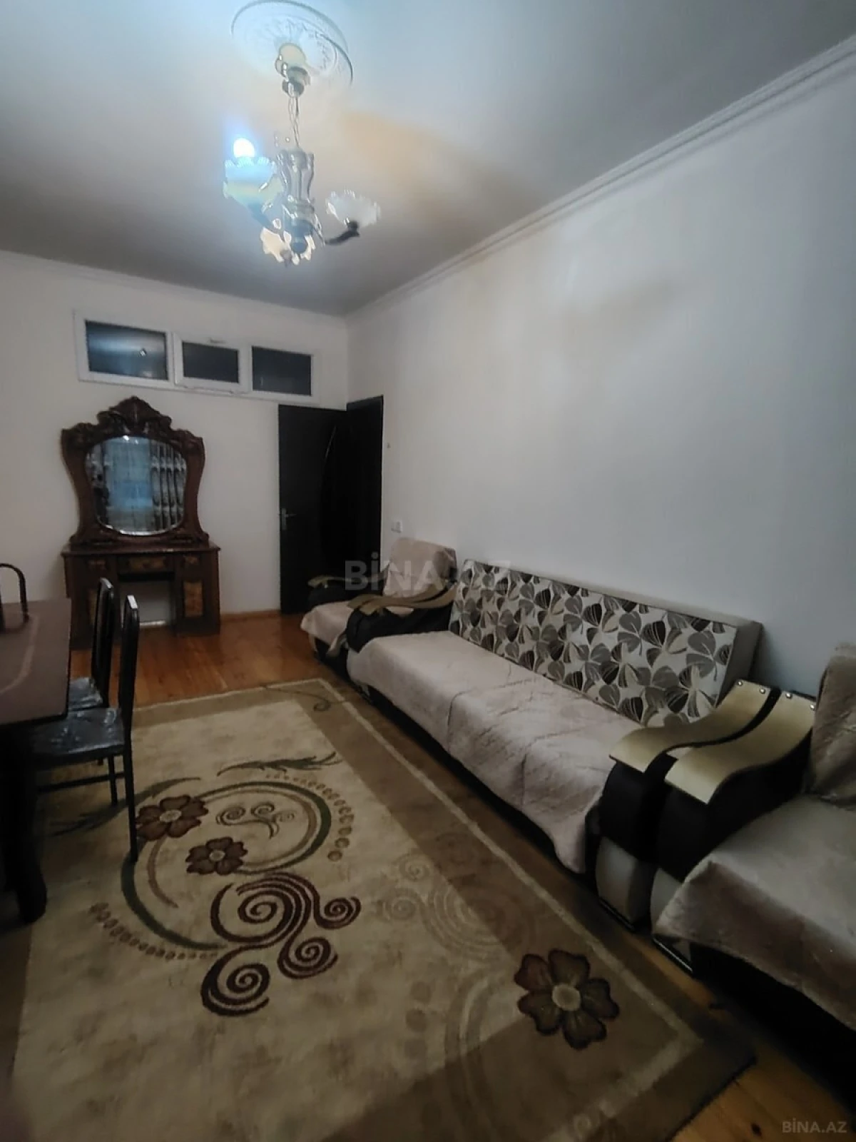 Kirayə verilir 2 otaqlı mənzil 55 m²