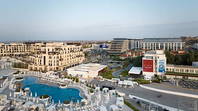 Satılır 7 otaqlı həyət evi 350 m²