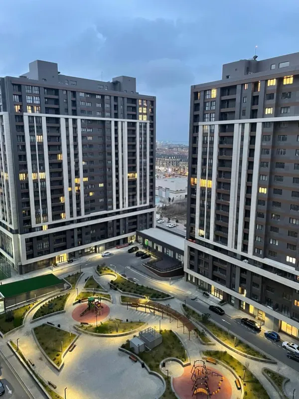 Satılır 2 otaqlı mənzil 67 m²