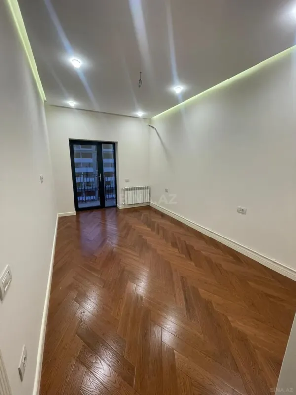 Satılır 2 otaqlı mənzil 67 m²