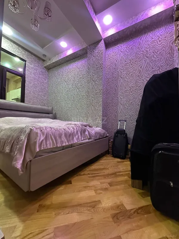 Satılır 2 otaqlı mənzil 61 m²