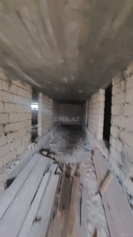 Satılır 8 otaqlı həyət evi 250 m²