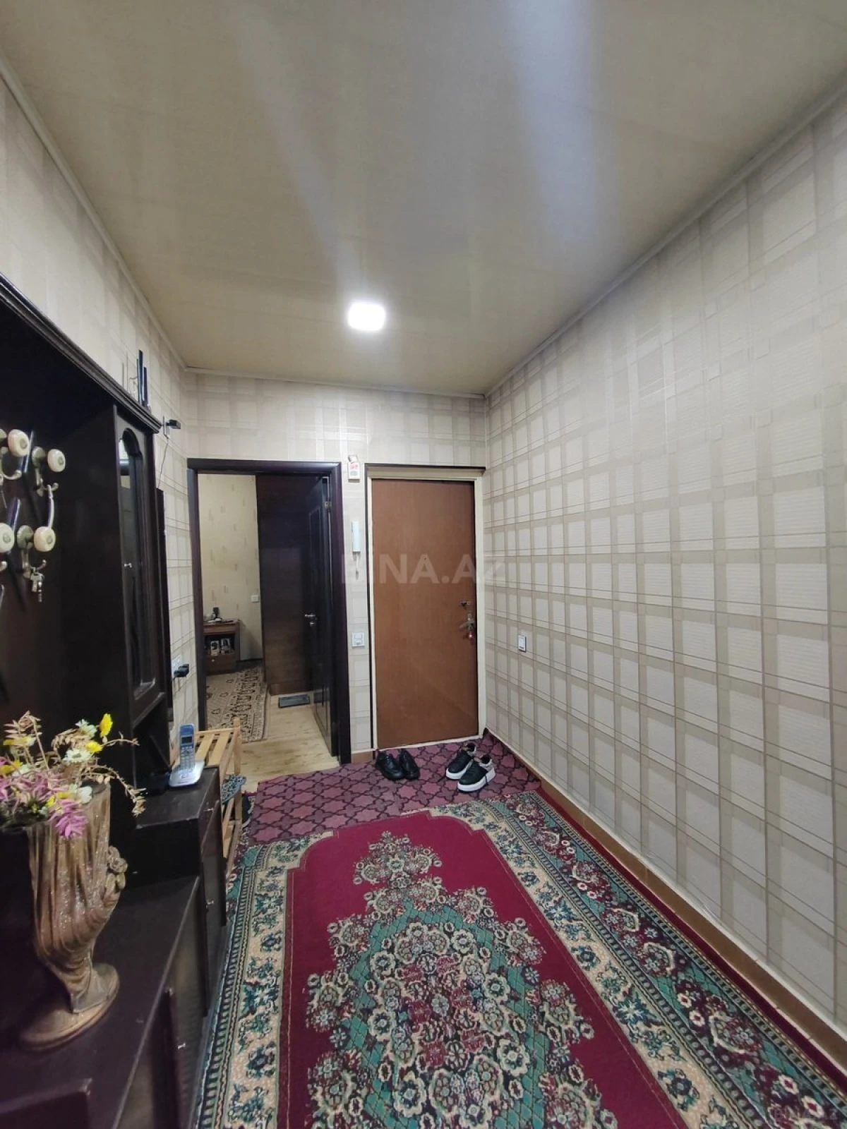 Satılır 5 otaqlı mənzil 110 m²