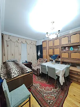 Satılır 5 otaqlı mənzil 110 m²