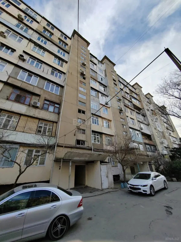 Satılır 5 otaqlı mənzil 110 m²
