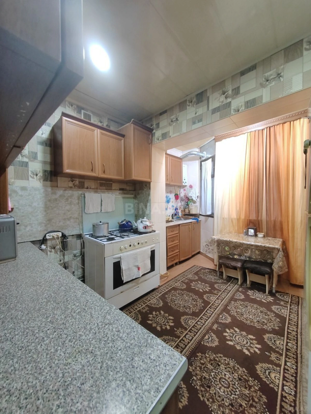 Satılır 5 otaqlı mənzil 110 m²