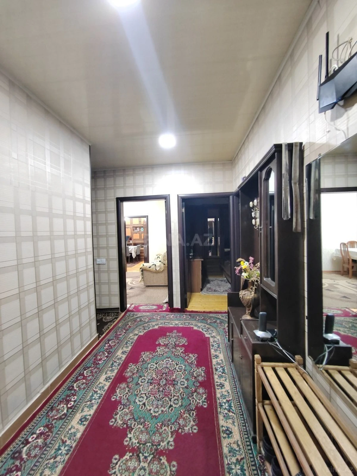 Satılır 5 otaqlı mənzil 110 m²